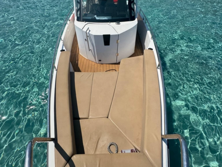 Pronajmout Motorová loď se skipperem či ne Axopar 28 T-TOP v Can Picafort