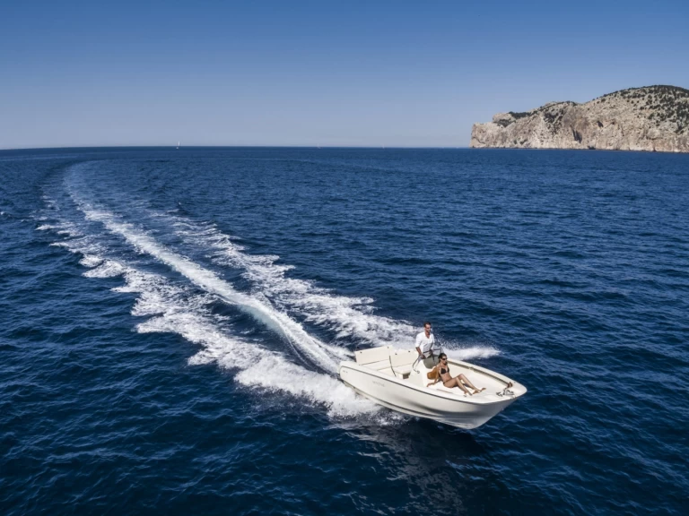 Pronájem Motorová loď v Saint Raphael -Invictus  FX 190