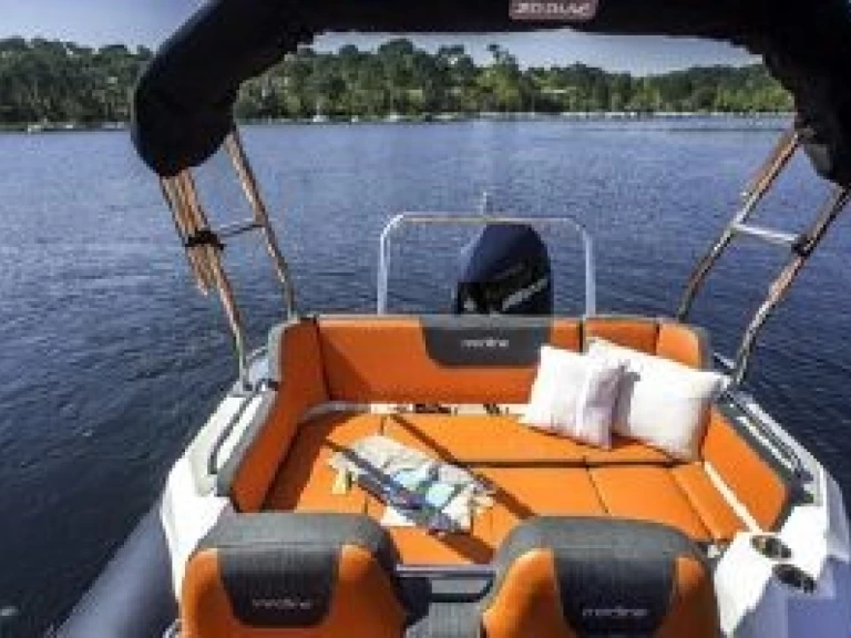 Pronajmout Polotuhá loď se skipperem či ne Zodiac v Port-Haliguen