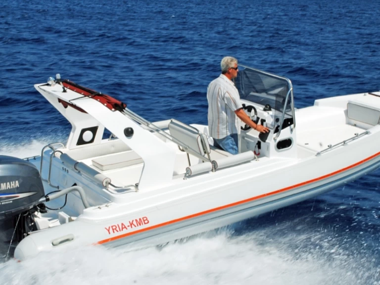 Pronájem lodi Agía Ánna lákavé ceny Yria 728