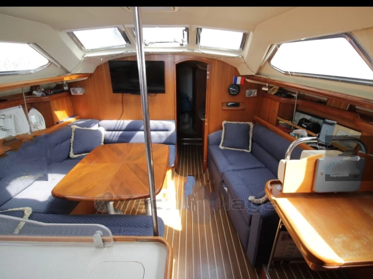 Pronajmout si Hunter Hunter 41 DS v Palermo