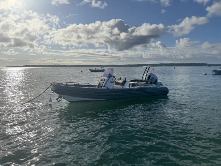 Pronajmout Polotuhá loď se skipperem či ne Grand Boats v Bélisaire