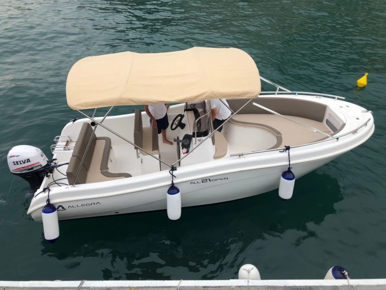 Pronájem jachty v Amalfi  -Allegra Allegra21 na Samboatu