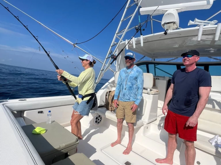 Pronájem Motorová loď Tiara s licencí