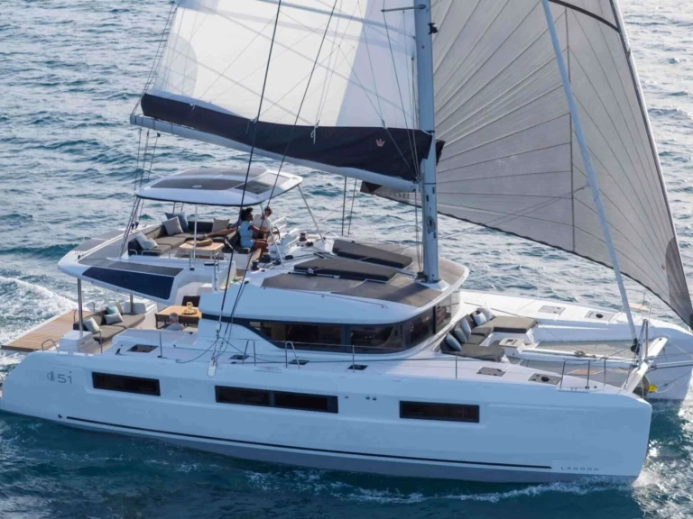 Pronajmout Jachta se skipperem či ne Lagoon v El Gouna