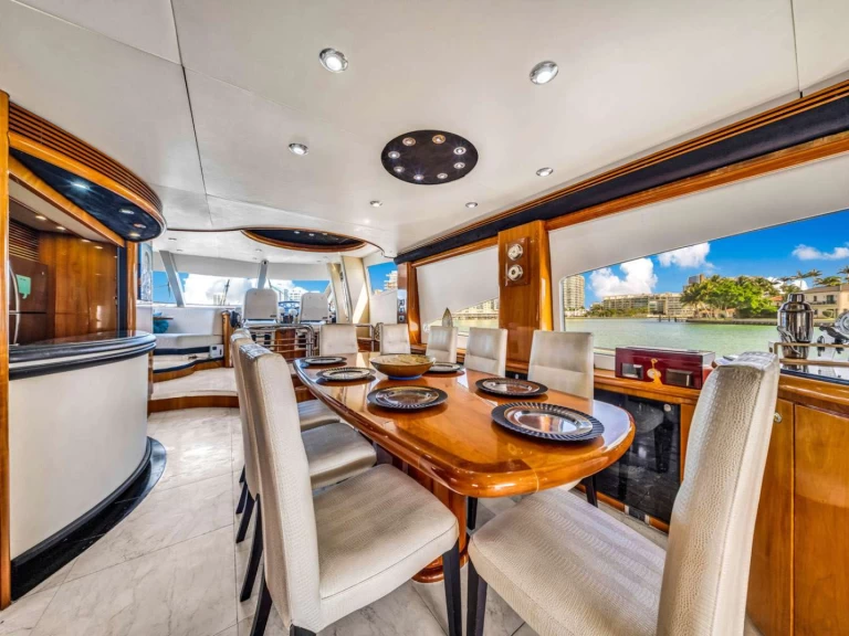 Pronájem lodi Sunseeker So What Who Cares v Miami na Samboatu