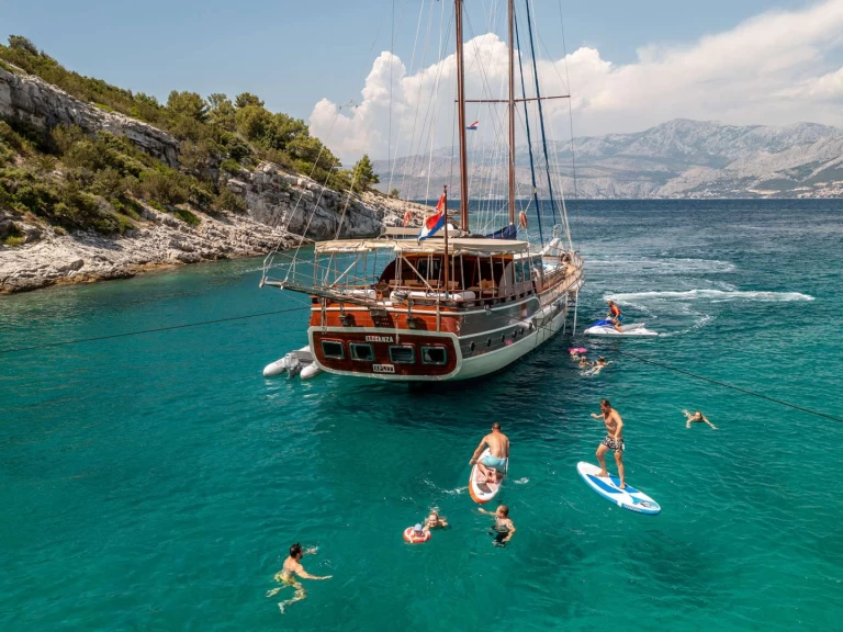 Pronajmout si Custom Eleganza v Split