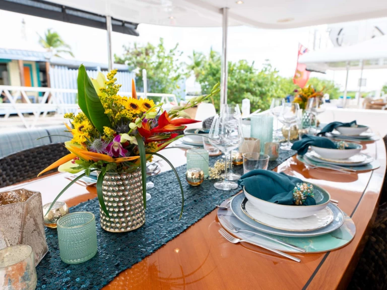 Pronájem Jachta Horizon s licencí