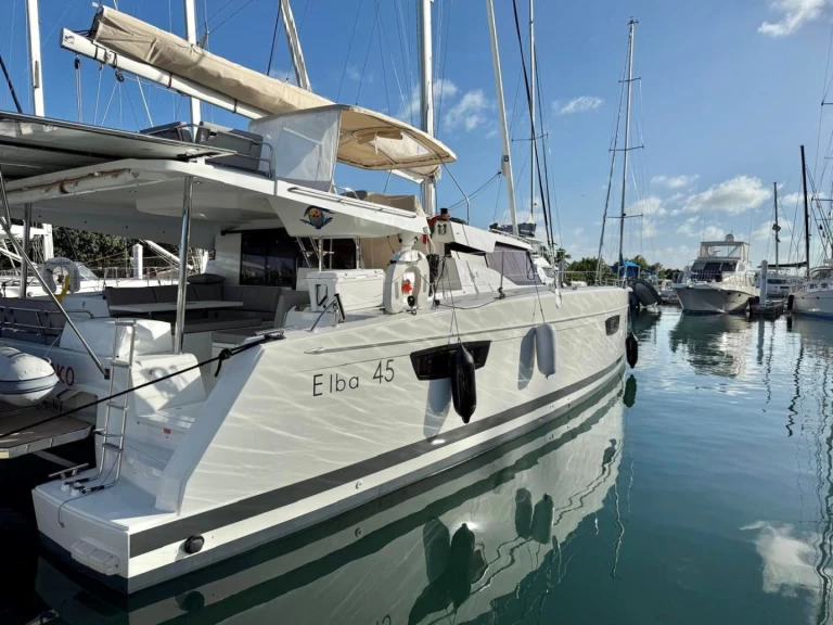 Pronajmout Katamarán se skipperem či ne Fountaine Pajot v Road Town