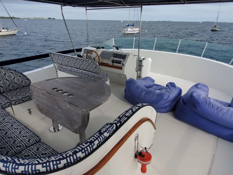 Pronájem lodi ALLIAURA MAR Pandora v Nassau na Samboatu