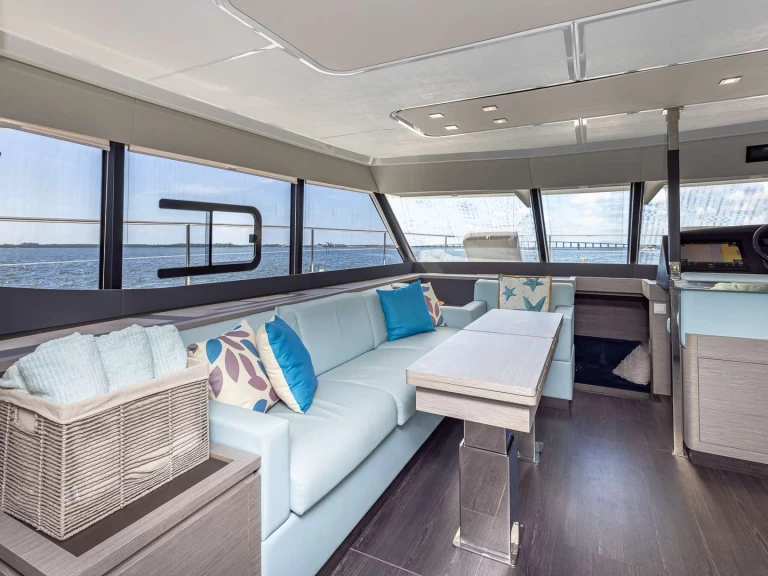 Fountaine Pajot Happy Place jednotlivci a charterové společnosti v Miami