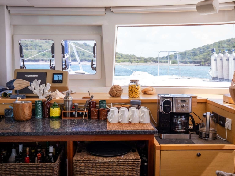 Pronájem jachty v Britské Panenské ostrovy -Lagoon BLUEWINDS na Samboatu