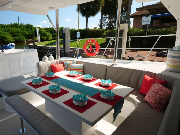 Royal Cape GET ALONG jednotlivci a charterové společnosti v Americké Panenské ostrovy