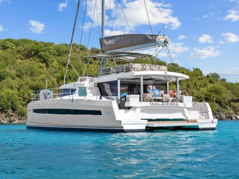 Pronajmout si Bali Galaxsea v Americké Panenské ostrovy