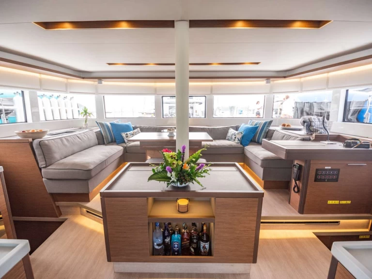 Pronájem lodi Lagoon SCUBA DOO  v Tortola na Samboatu