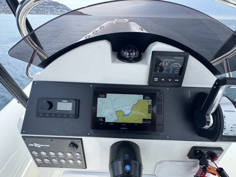 Pronajmout si 4XC HA27 v Roses