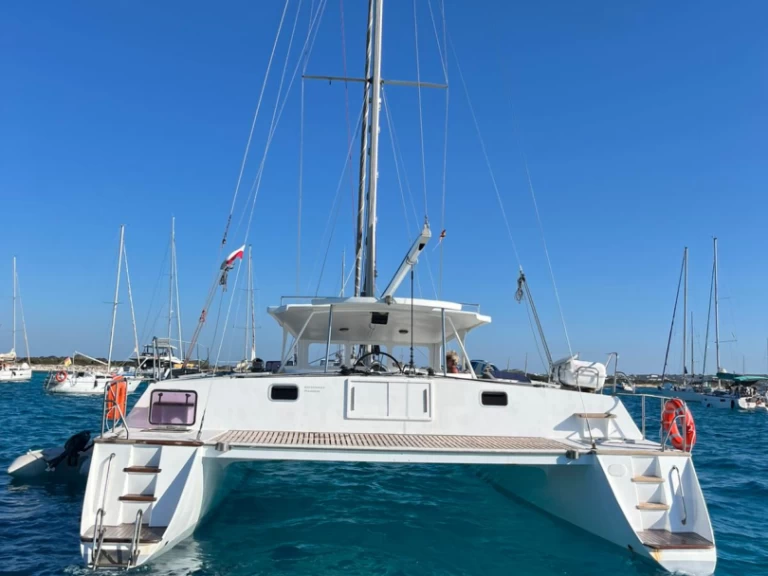 Styria Catamarán Styria 49 jednotlivci a charterové společnosti v Ibiza Town