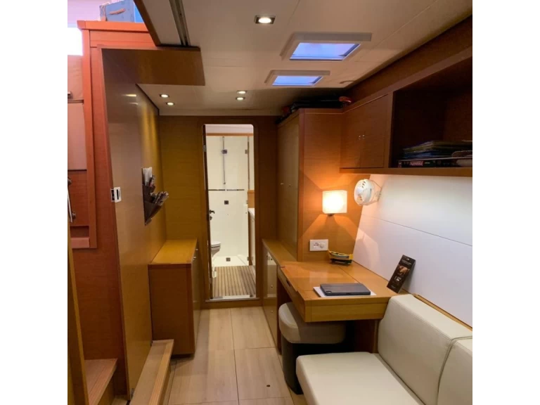 Lagoon Lagoon 450 F jednotlivci a charterové společnosti v Sant Antoni de Portmany