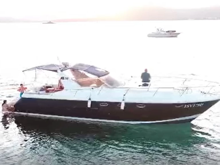 Pronajmout si Azimut AZIMUT 38 v Alghero