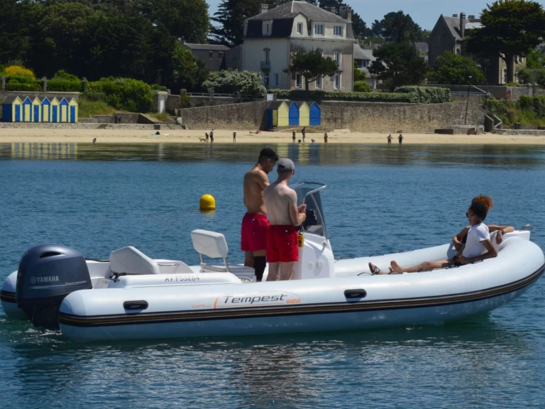 Pronájem lodi Arradon lákavé ceny Tempest 625 Easy