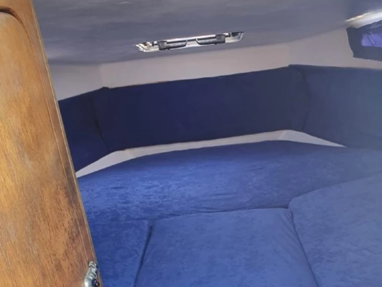 Pronájem lodi Venice lákavé ceny Bahia 20