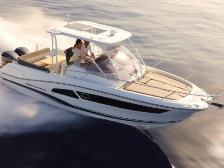 Pronajmout si Jeanneau Cap Camarat 9.0 WA v Roses