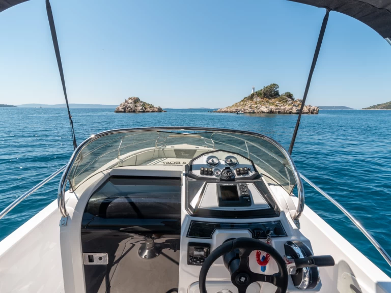 Pronájem lodi  Voyager 21 v Trogir na Samboatu