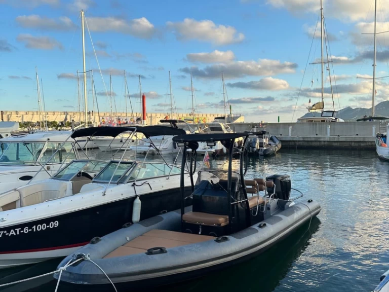 Pronájem jachty v Cala d'Or -Rio Rio 700 Cruiser na Samboatu