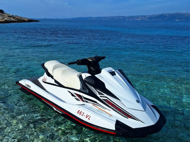 Pronájem Vodní skútr v Vela Luka -Yamaha Yamaha VX
