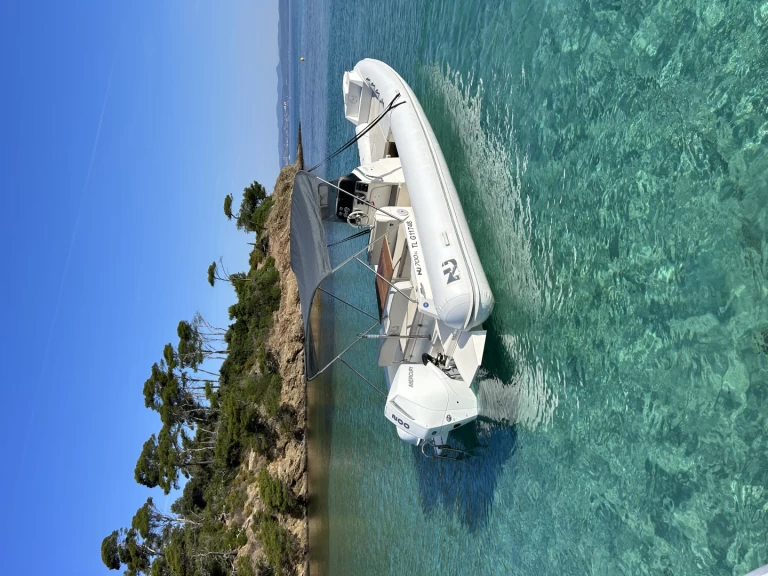 Pronajmout si Nuova Jolly Nuova Jolly 700 v Gapeau