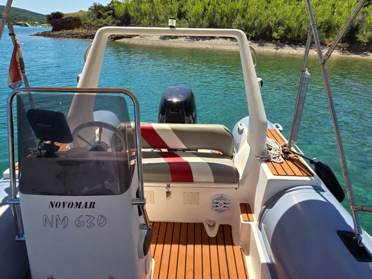 Pronájem lodi Novalja lákavé ceny NM630
