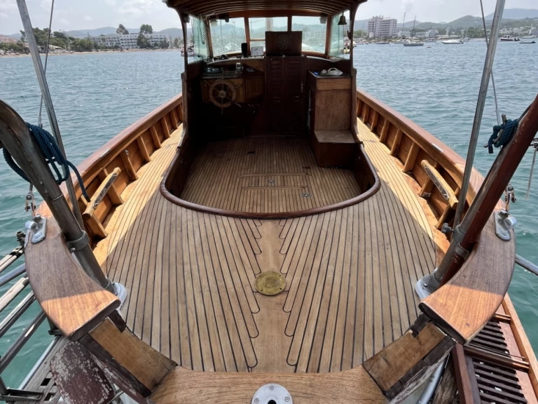 Pronájem lodi Sant Antoni de Portmany lákavé ceny Motoverelo