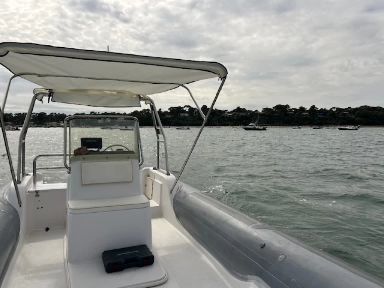 Sacs Sacs S 750 Madras jednotlivci a charterové společnosti v Lège-Cap-Ferret