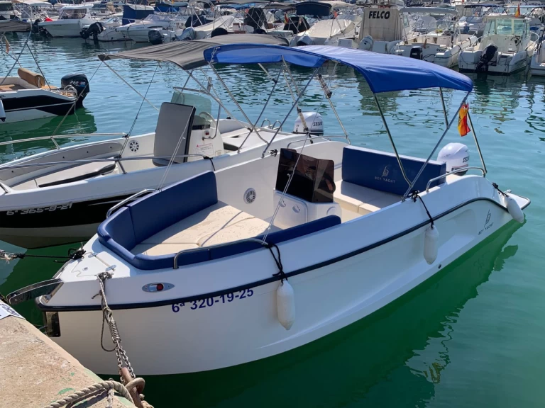 Pronájem jachty v Puerto Marina Benalmadena -Bey Yacht 18 na Samboatu