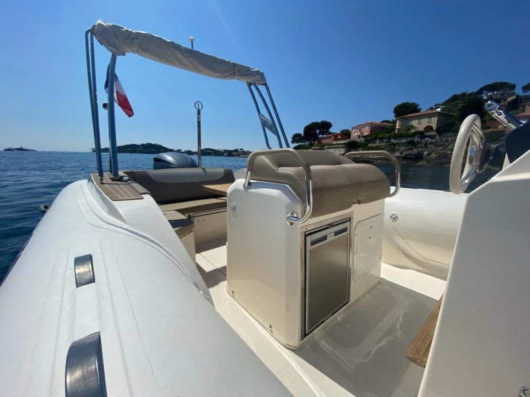 Pronájem jachty v Antibes -Capelli Tempest 775 na Samboatu