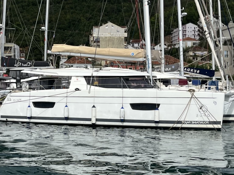 Pronajmout Katamarán se skipperem či ne Fountaine Pajot v Port-de-Bouc