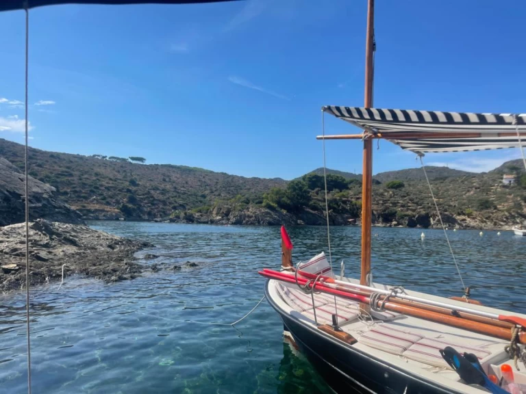 Pronájem lodi Pascual sole diesel v Cadaqués na Samboatu
