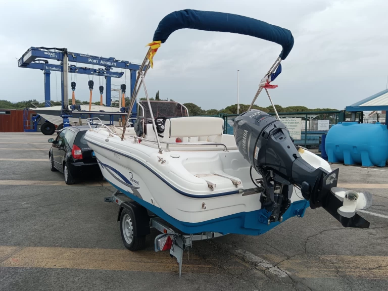 Pronajmout si Ranieri Ranieri 500 Open v Argelès-sur-Mer