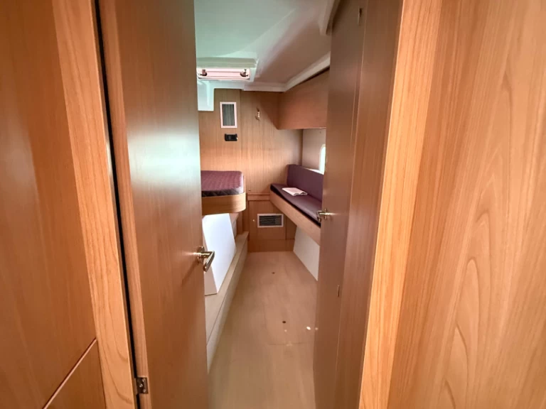 Katamarán k pronájmu v Capo d'Orlando za nejlepší cenu