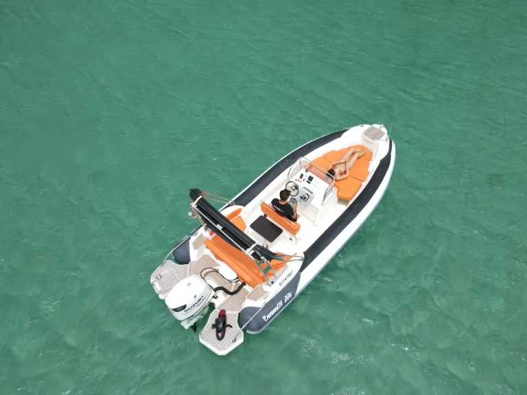 Pronájem lodi Marlin Boat Marlin Boat 226 FB v Porto-Vecchio na Samboatu