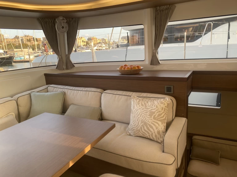 Pronájem lodi Lagoon Lagoon 46 v Sant Antoni de Portmany na Samboatu