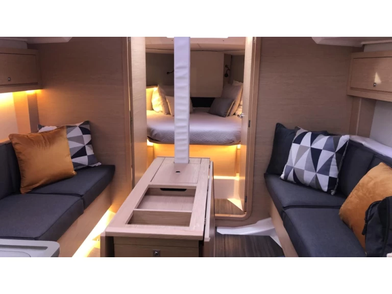 Pronájem lodi Sant Antoni de Portmany lákavé ceny Dufour 37