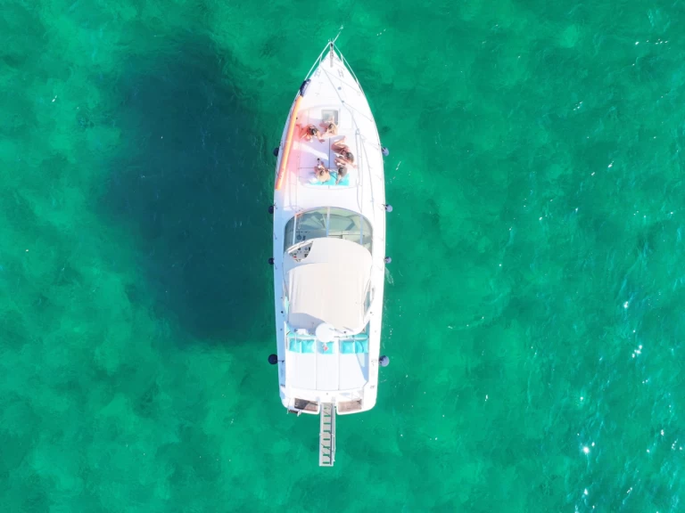 Pronajmout si Squalo Squalo 40 v Porto Cesareo