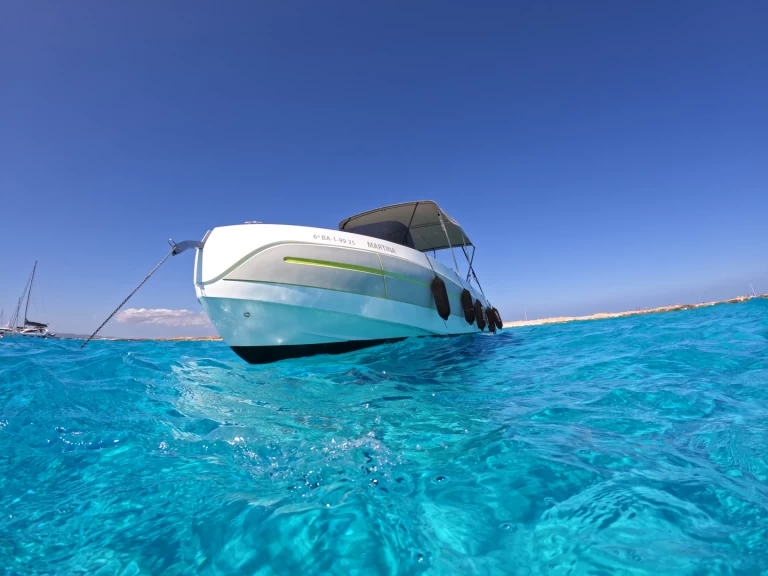 Pronájem lodi Santa Eularia des Riu lákavé ceny Zephyr 800