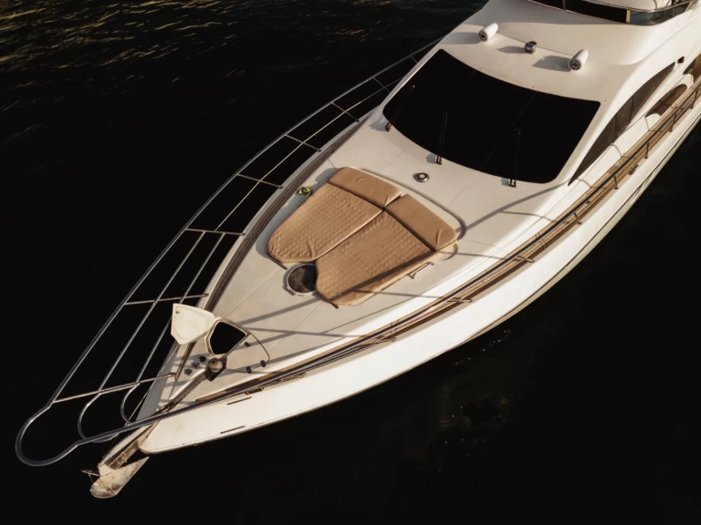 Pronajmout Jachta se skipperem či ne Azimut v Cartagena