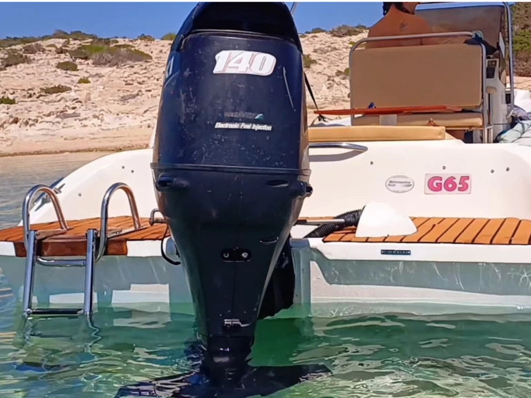Pronájem Polotuhá loď v Ibiza Town -Gommonautica G65