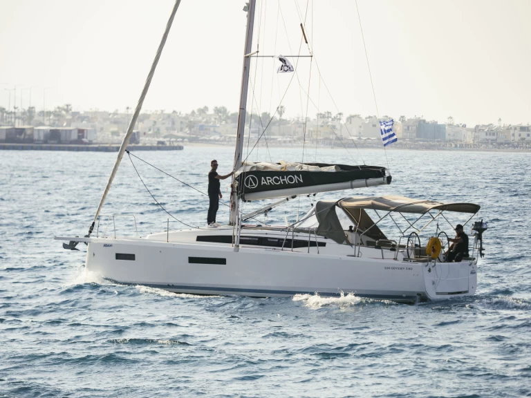 Jeanneau Sun Odyssey 380 jednotlivci a charterové společnosti v Kos