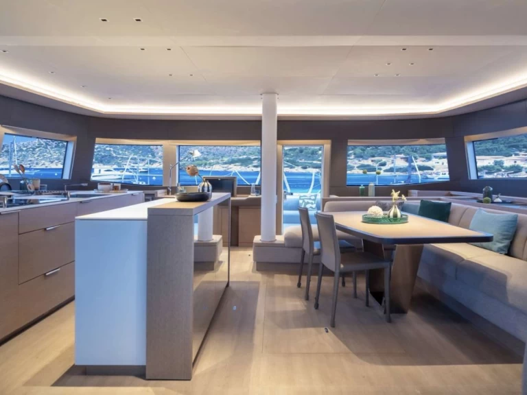 Pronajmout si Lagoon Lady Ros&eacute; (Lagoon Sixty 5) v Svatý Vincent a Grenadiny