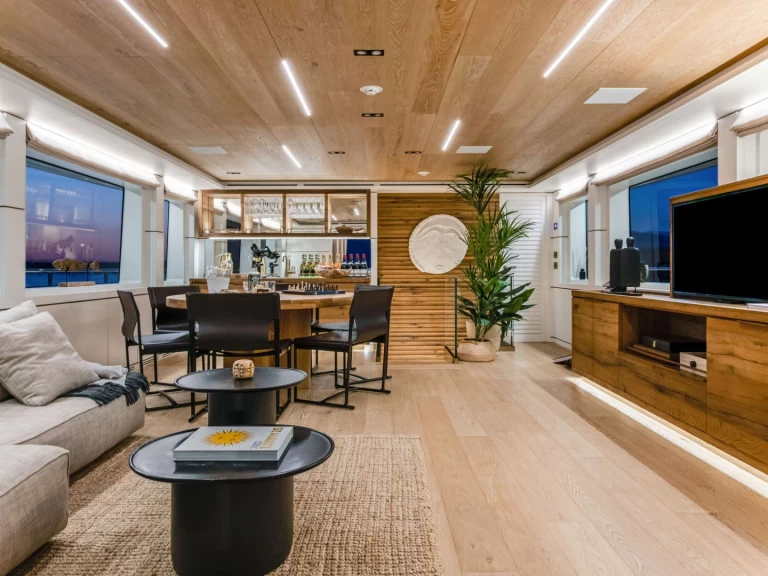 Pronajmout Jachta se skipperem či ne Cantiere delle Marche v Karibik