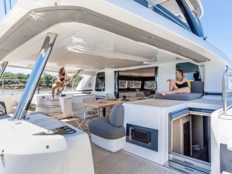 Pronájem lodi Lagoon Lady Ros&eacute; (Lagoon Sixty 5) v Svatý Martin na Samboatu